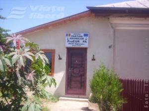 Romii vor să-şi dărâme sediul