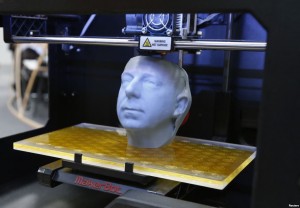 VIDEO/ Viitorul şi imprimanta 3D. Vom putea imprima mâncare, arme şi organe funcţionale
