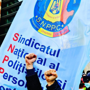 Polițiștii amenință din nou cu proteste