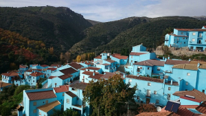 Juzcar, satul albastru din Andaluzia. Localitatea ştrumfilor