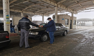 La volan, cu permisul luat pentru băutură