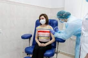 Maia Sandu s-a vaccinat cu AstraZeneca