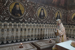 Parastas pentru trei ierarhi ai Bisericii Ortodoxe Române