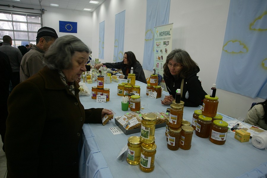 Târgul Apicol îşi deschide sâmbătă porţile pentru gălăţeni 