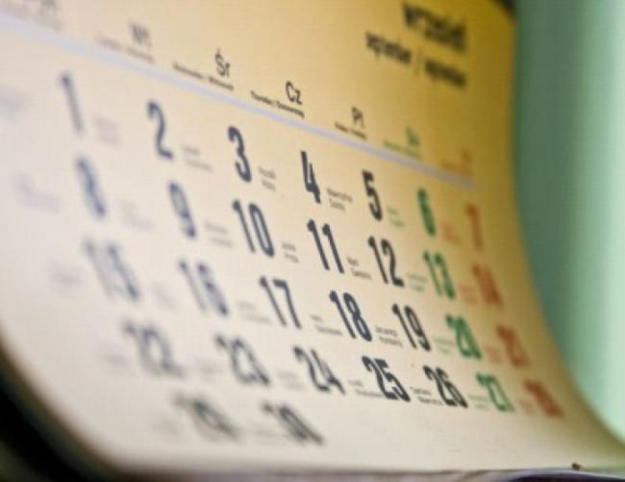 Zilele libere din 2 şi 3 mai, recuperate sâmbăta sau prin prelungirea timpului de lucru, în aprilie