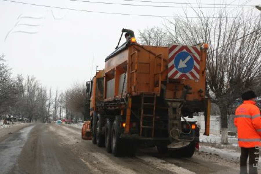 Utilaje pe drumul Galaţi-Tecuci