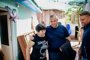 Solidaritate exemplară a membrilor PNL – filiala Galați cu oamenii grav afectați de inundațiile recente!