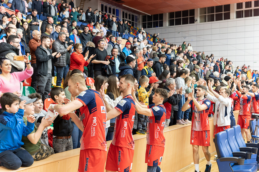 CSM Arcada (plus publicul) - Dinamo 3-1. Victorie uriașă, într-o confruntare decisivă