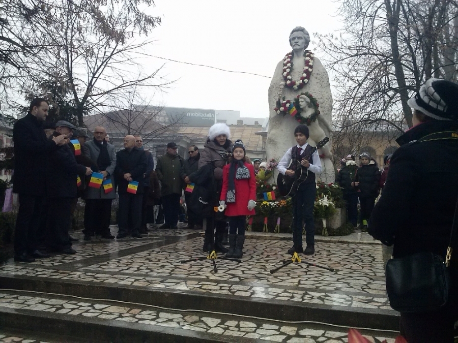 Ziua lui EMINESCU (şi o precizare). Cum a fost SĂRBĂTORITĂ ziua poetului la Galaţi?