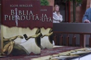 UȘOR DE CITIT/ ”Biblia Pierdută”, cel mai vândut thriller românesc, lansat la Galaţi
