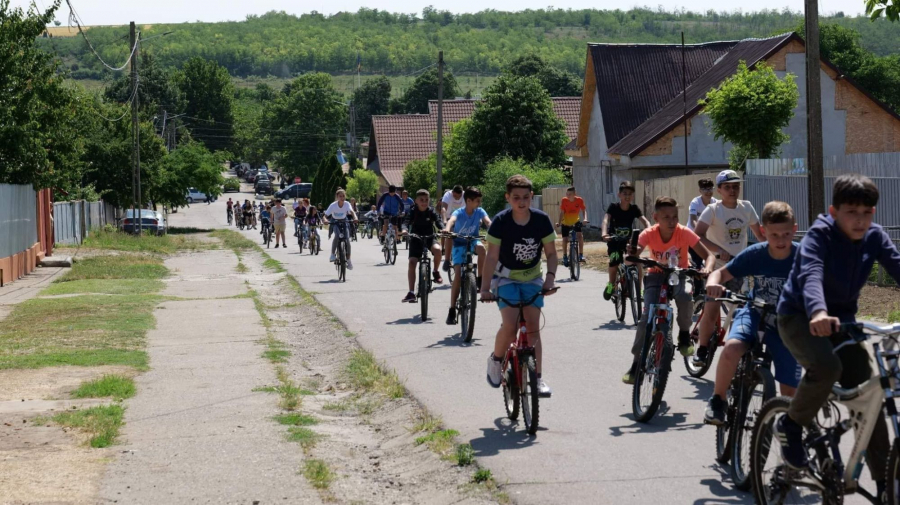 Maraton sportiv la Școala Gimnazială „Lascăr Catargiu” din Schela (FOTO)