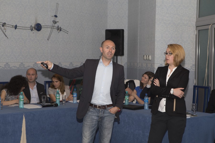 Lecţie de business pentru şomerii gălăţeni 
