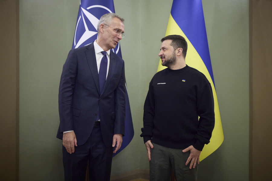 Ucraina mai are de așteptat până să fie invitată să adere la NATO