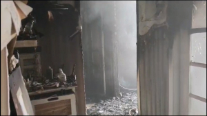 Incendiu violent la etajul al șaselea al unui bloc din Galați (FOTO și VIDEO)