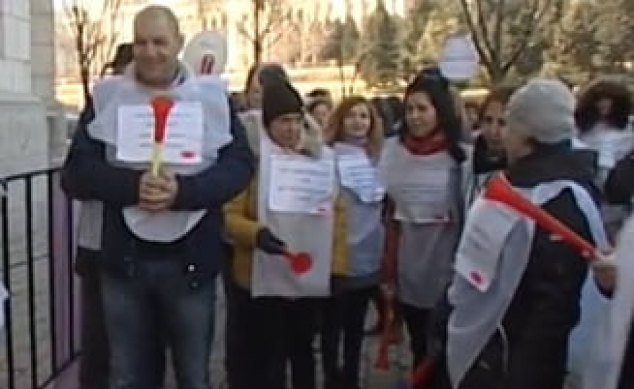 Consilierii de probațiune amenință cu greva generală. Tensiuni şi proteste în zeci de judeţe