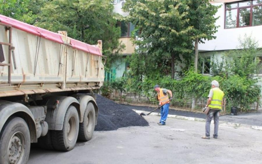 În atenţia şoferilor. Se lucrează pe mai multe străzi din oraş