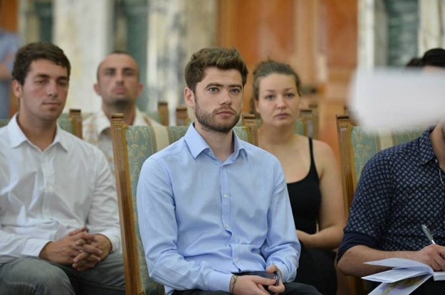 Universitatea Danubius: Mihai CROITORU, imediat după absolvire, stagiatură la Guvernul României în cadrul Ministerului Justiţiei