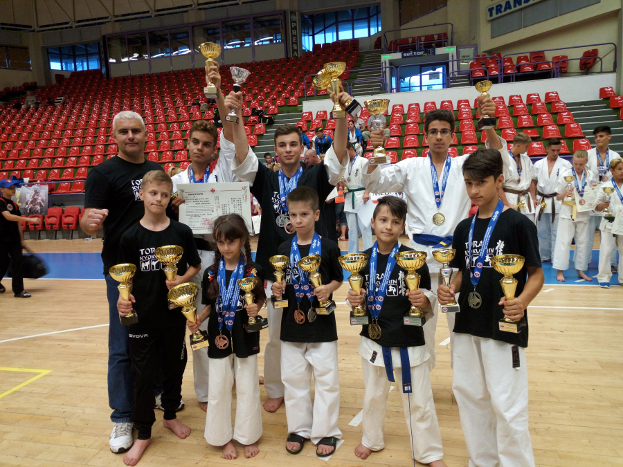 Karateka gălăţeni, campioni europeni la kyokushin
