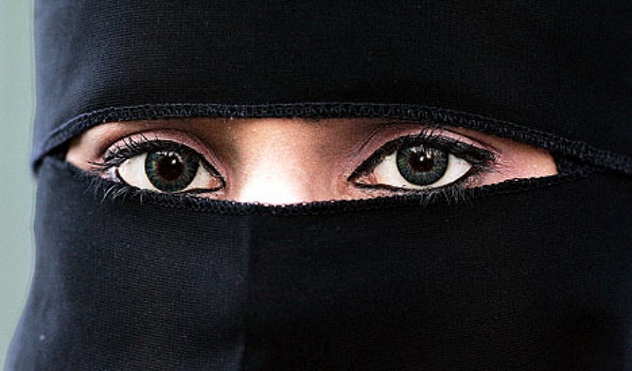 Un gălăţean în Arabia Saudită - Distracţie cenzurată şi femei cu vălul pe ochi