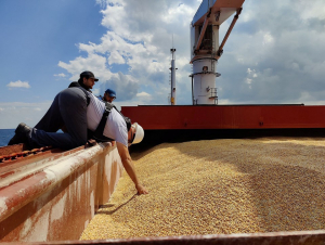 Rusia revine la șantajul privind exporturile de cereale