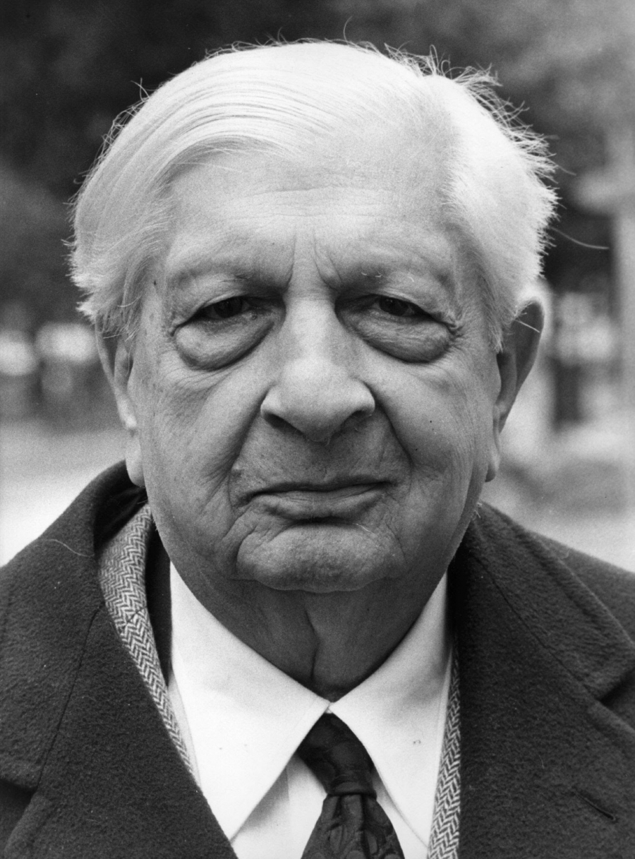 Remember. Giorgio de Chirico (1888-1978)