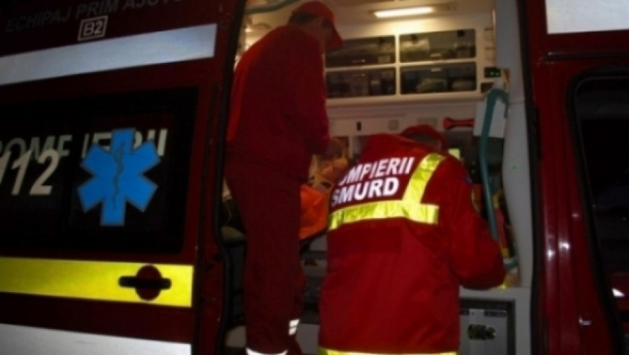 Un gălăţean este în stare gravă după ce a fost bătut cu vâsla pe malul bălţii Cătuşa