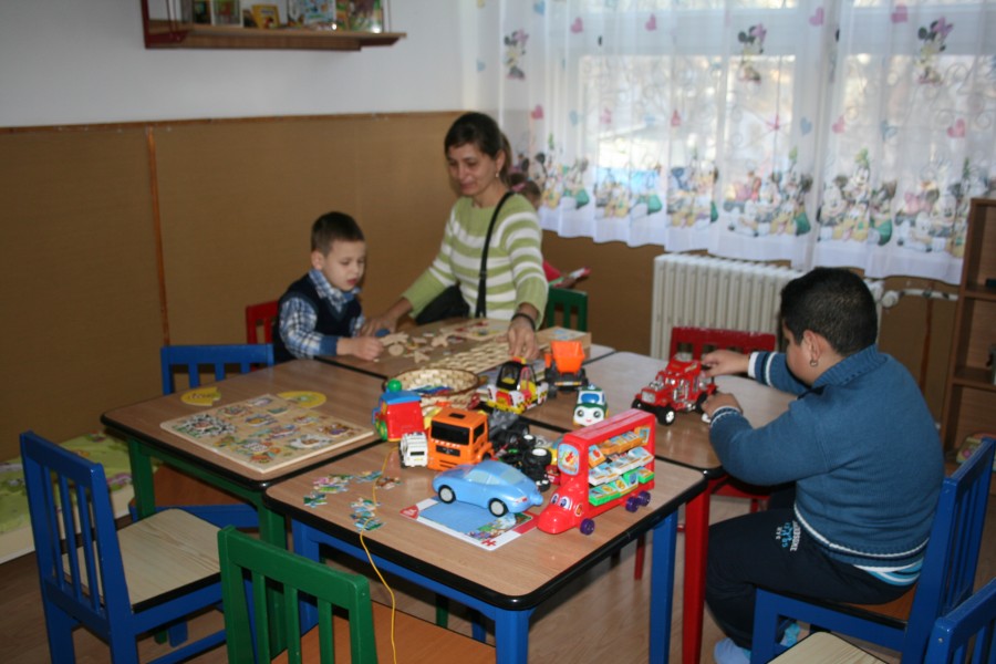 Parteneriat între Consiliul Judeţului şi Asociaţia „Dincolo de tăcere”: Centru de recuperare pentru copiii cu autism