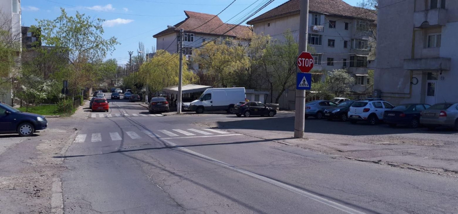 A apărut STOP-ul în intersecţia cu mai multe priorităţi