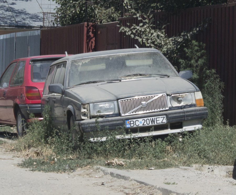 ATENŢIE unde vă ţineţi MAŞINILE! A început RIDICAREA RABLELOR abandonate prin oraş