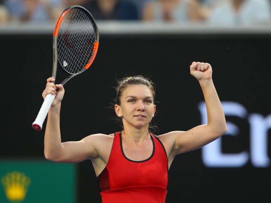 Simona Halep joacă excelent şi accidentată. Calificare fără emoţii în sferturi la Australian Open