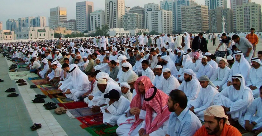 Arabia Saudită și Emiratele Arabe scurtează rugăciunile din cauza caniculei