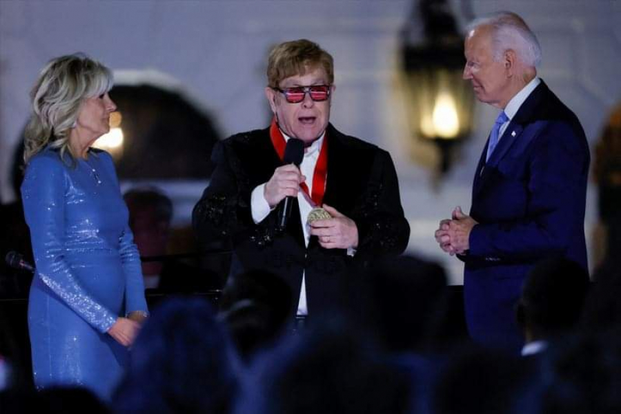 Elton John, omagiat de Joe Biden la Casa Albă