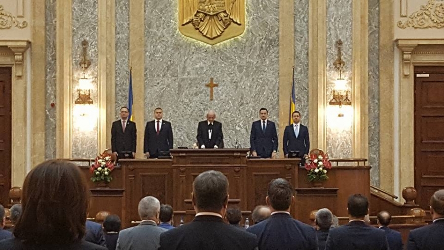 Doi gălăţeni au condus prima şedinţă a Senatului | Cei mai tineri senatori din România