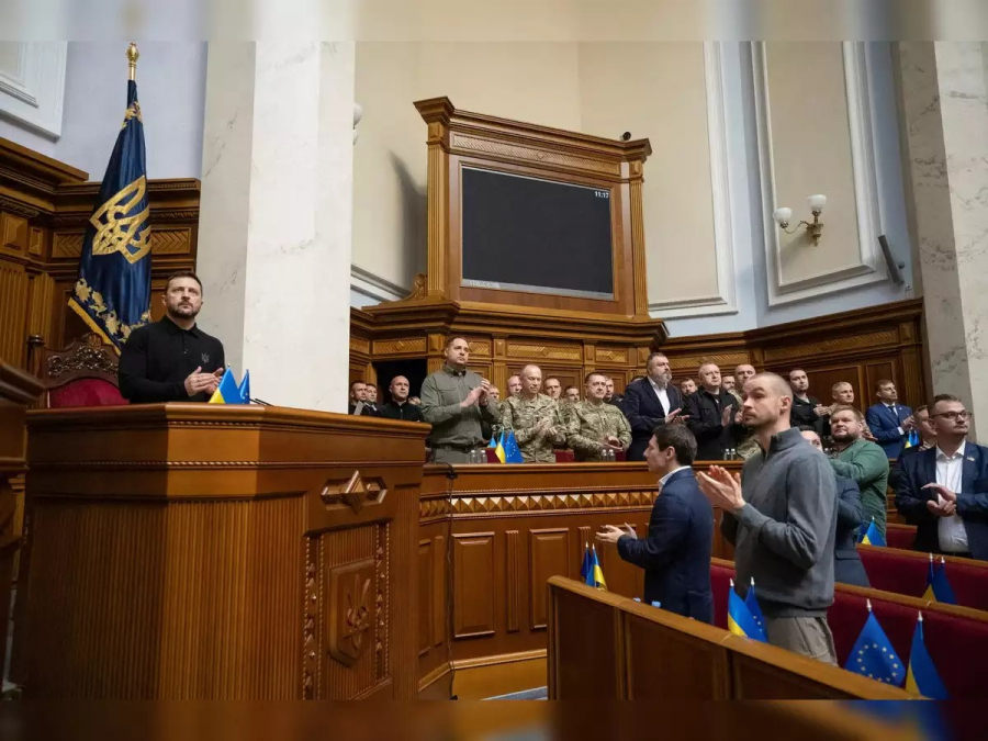 Zelenski și-a prezentat ”planul de victorie” în Rada Supremă
