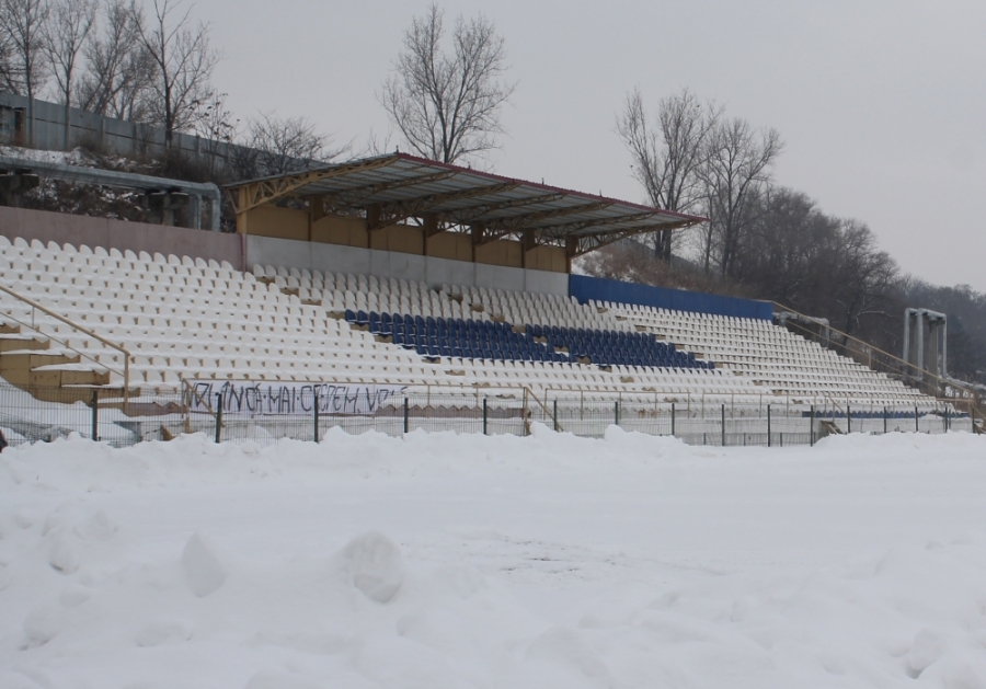 RETROGRADAREA este varianta optimistă în cazul OŢELULUI. În Liga a II-a ar mai putea juca doar cu juniorii