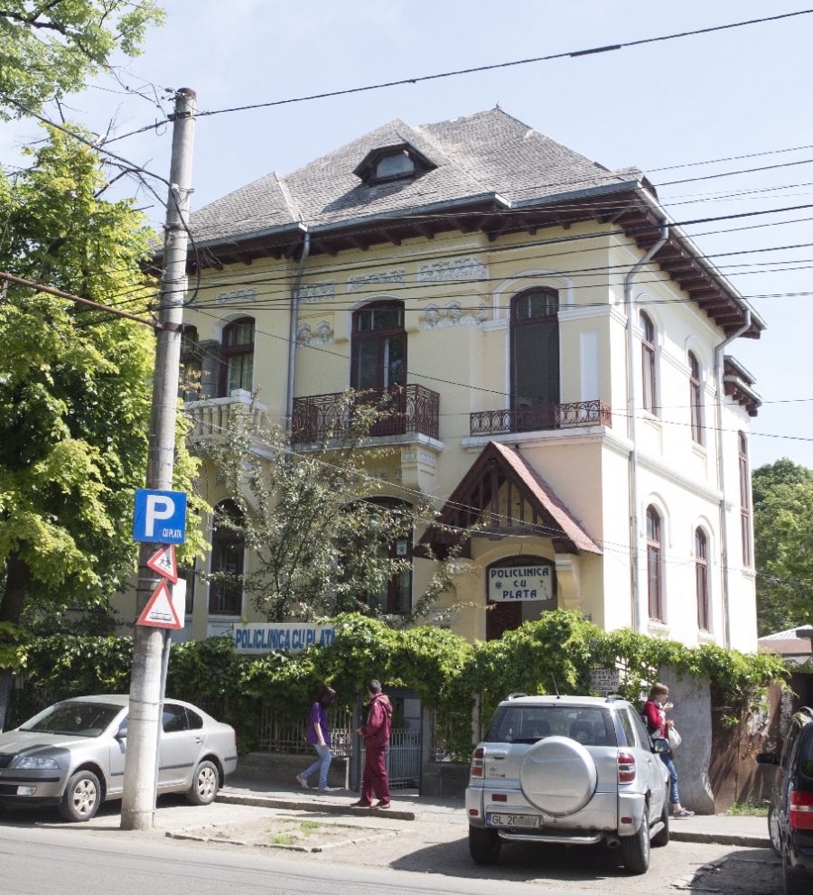 COMORI DE PATRIMONIU/ Policlinica cu plată, poarta către Galaţiul de altădată