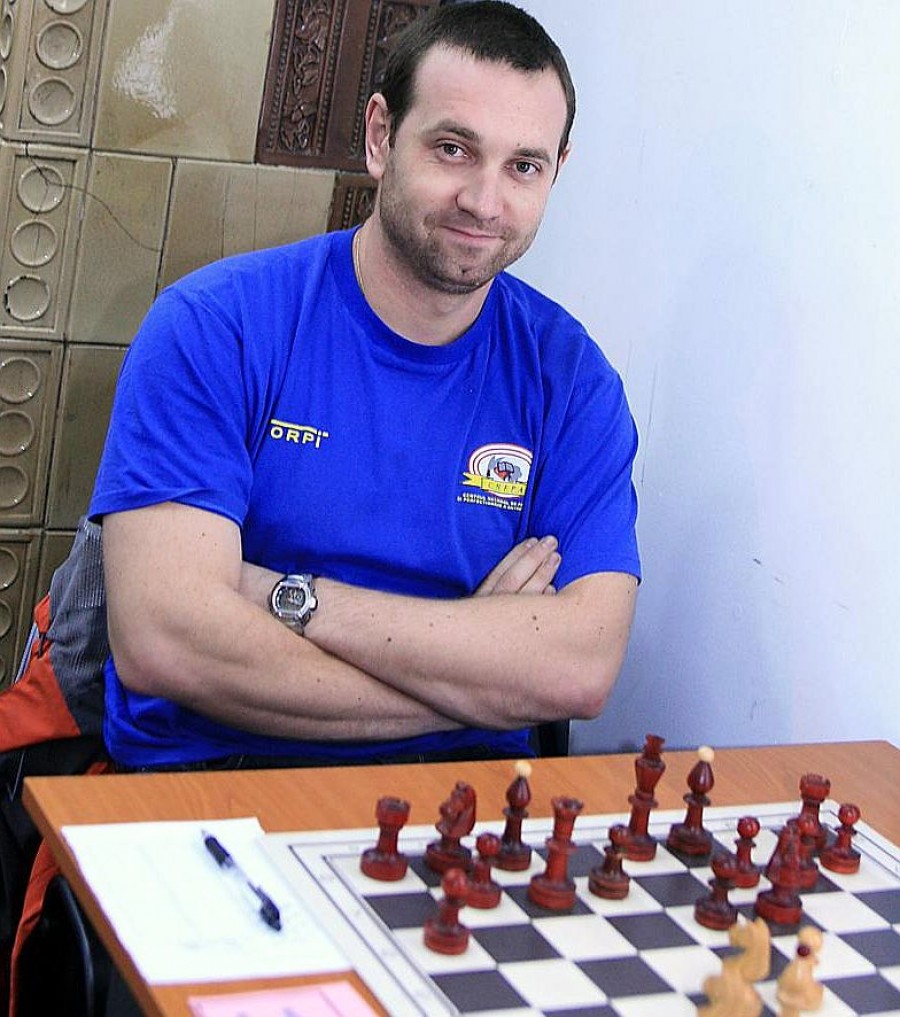 Sportul minţii - pasiunea unei vieţi: Cătălin Lucian Cârmaciu este un veşnic îndrăgostit de şah