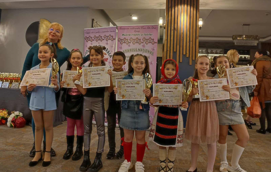 Premii importante pentru elevii Emiliei Savu la festivaluri naționale