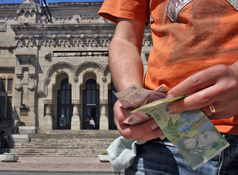 Studenţie pe bani grei - Taxele de studiu la "Dunărea de Jos" au fost actualizate