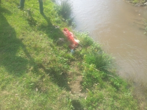Bărbat UCIS cu 29 de lovituri de cuţit. CRIMINALUL este încă ÎN LIBERTATE