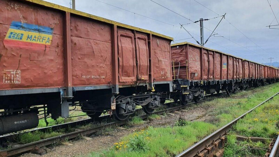 Peste 600 de vagoane și locomotive vândute de Fiscul regional gălățean