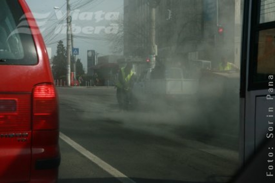 Praf şi nervi în trafic 