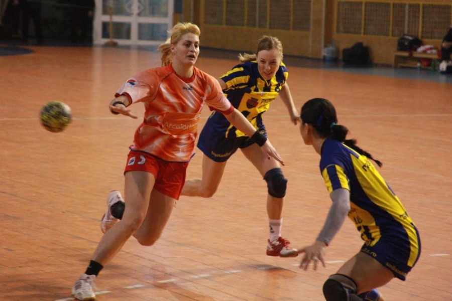 HANDBAL / HC Oţelul Galaţi – CSM Ploieşti, sâmbătă, de la ora 11.00 