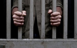 Condamnat la închisoare pe viaţă după ce a omorât în bătaie un copil de cinci ani