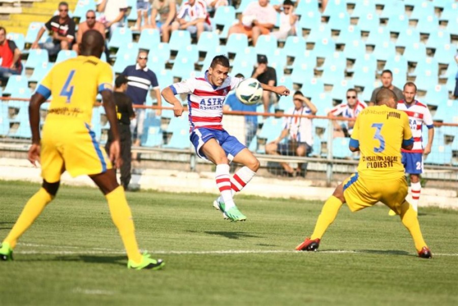 Cu Petrolul, acelaşi film ca la Pandurii: Oţelul conduce şi pierde iar