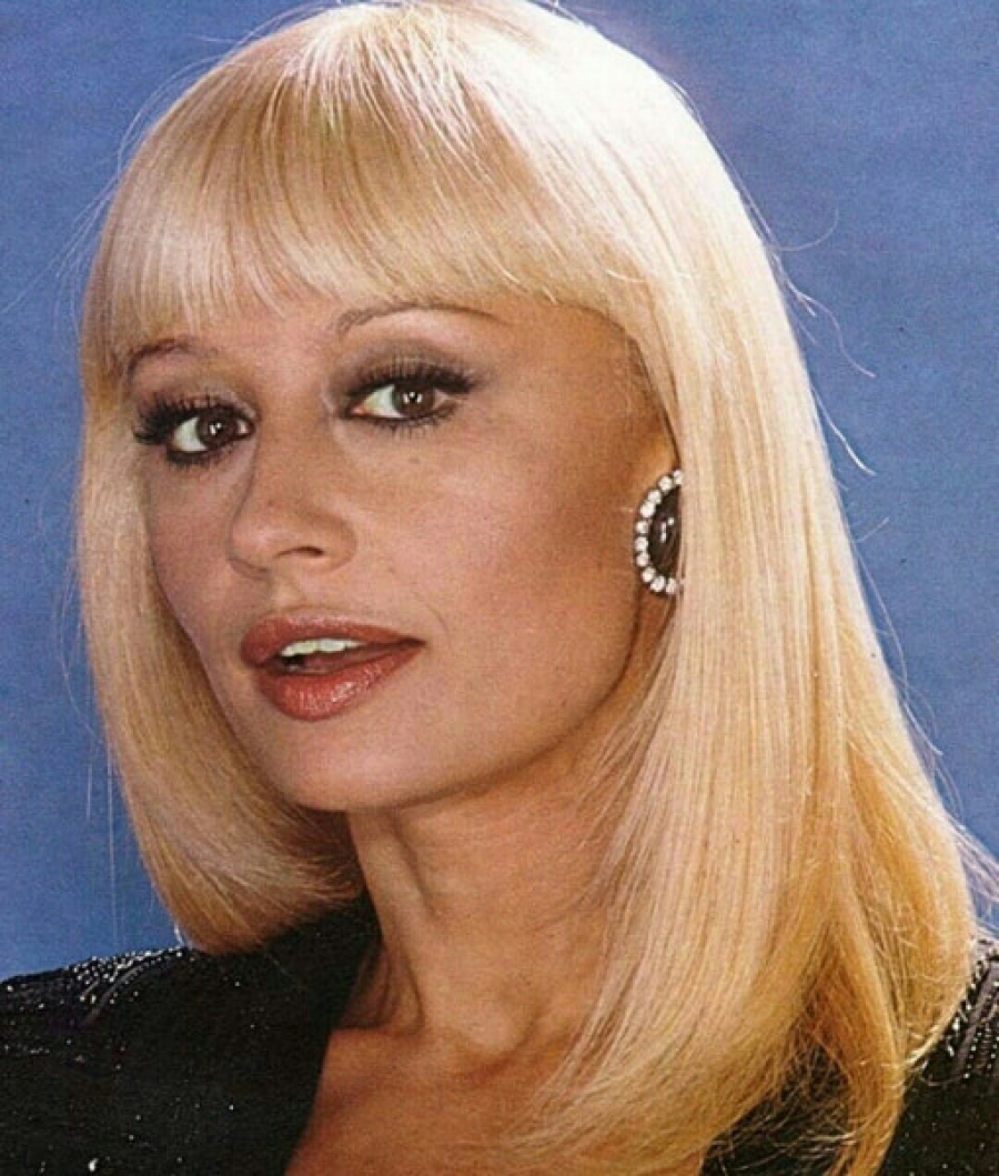 Cariere. Raffaella Carrà, legendă a divertismentului italian