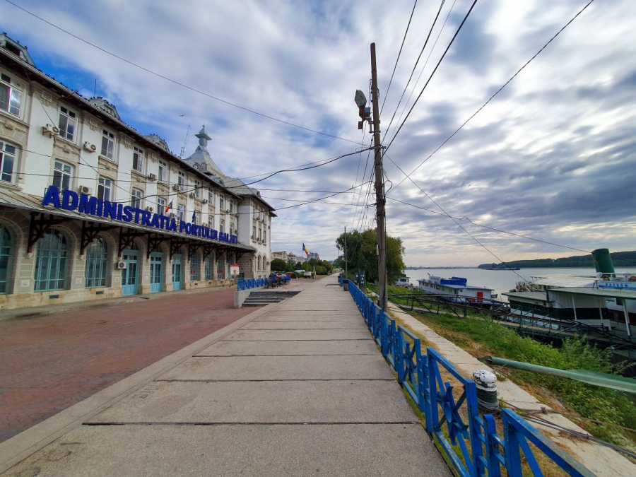 Portul, un cartier care arată că nu ne pasă de Dunăre (FOTO)