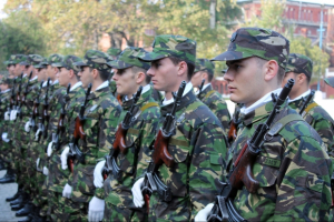 E nevoie de soldaţi! ARMATA pune la ”bătaie” peste 130 de locuri în şcolile militare