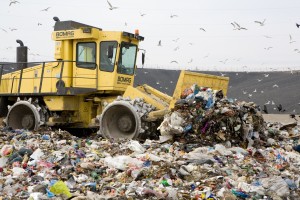 Prelucrarea gunoiului din judeţ: Plan pentru un sistem integrat de gestionare a deşeurilor