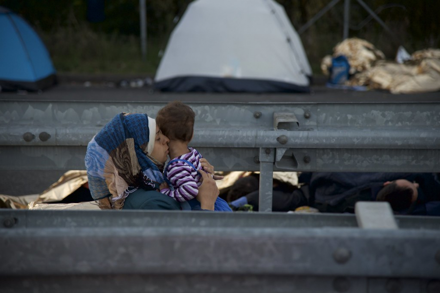 Traficanţi de migranţi, în vizorul anchetatorilor